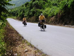mekong tour, mekong on bike, me kong adventure, cycling tours in mekong